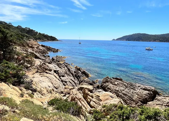 La Roche Aux Mouettes
